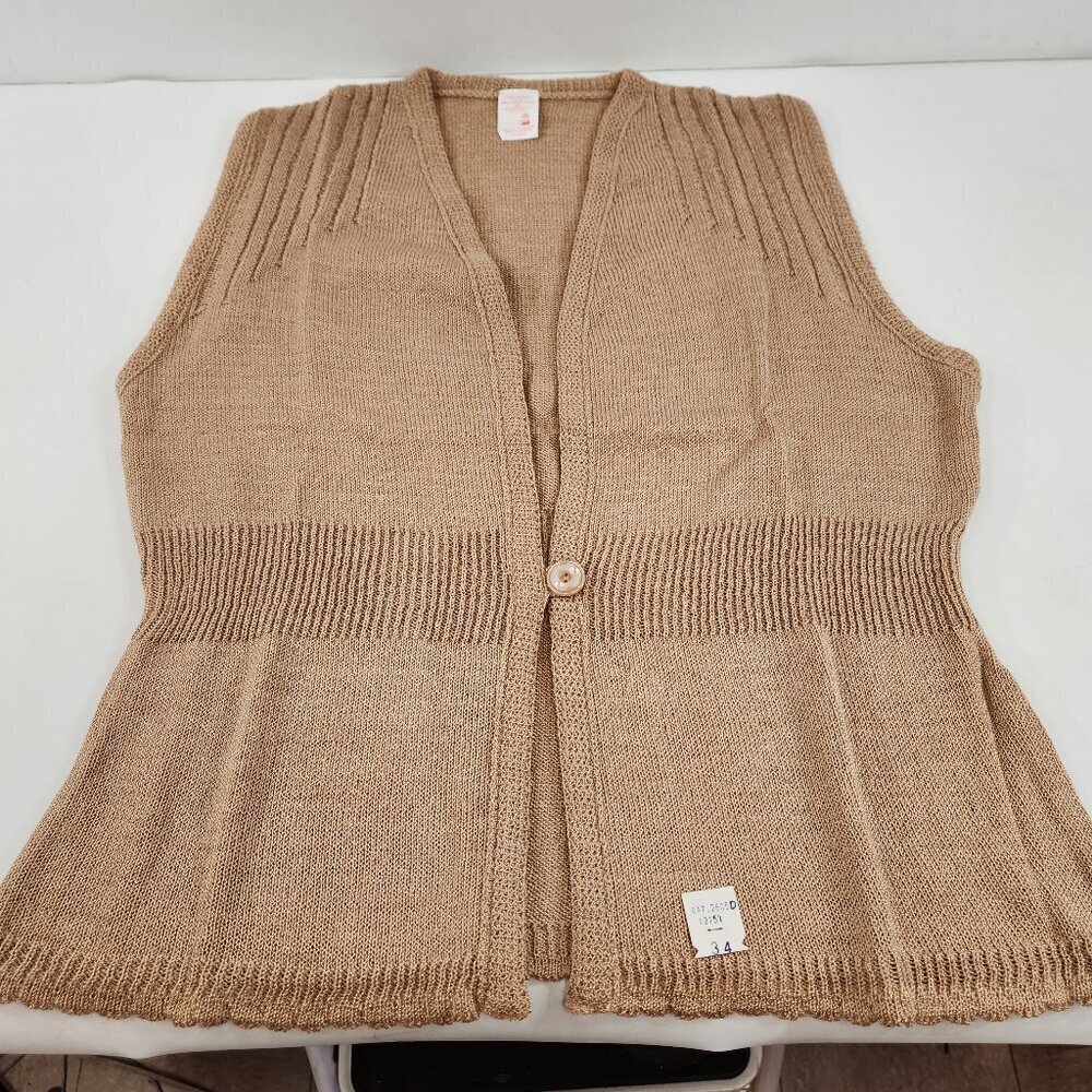 Vintage Womens Sweater Vest Beige NEW Made in Canada Size 34